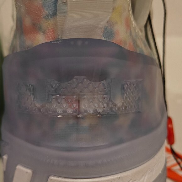 Nike LeBron 18 XXVIII 'Play for the Future' CW3156-400 Mens Size 8 Excellent - Picture 8 of 16